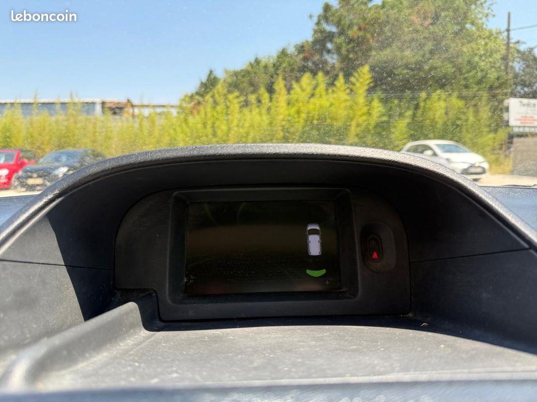 RENAULT KANGOO EXPRESS Compact - Fourgon - L1 1.5 dCi 75 - Extra R-Link - Garantie 12 Mois (image 26)