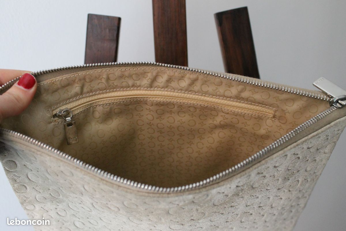 Céline pochette en daim motif Triomphe gris / camel (image 8)
