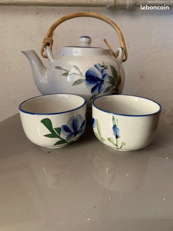 Service à thé vintage , théière et tasses x6 (image 2)
