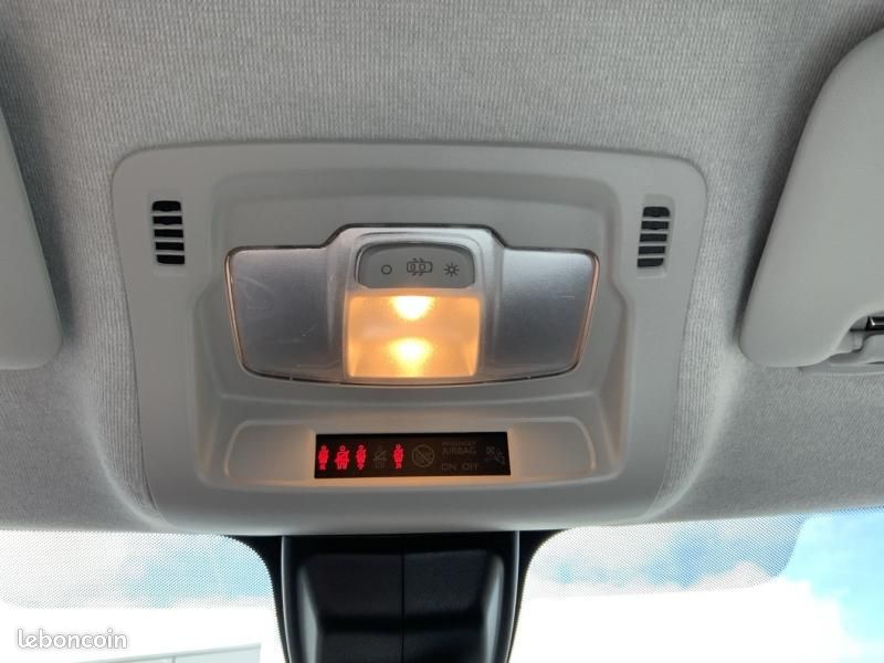 Citroen C3 1.2 PureTech 83ch S&S Live 120g (image 20)