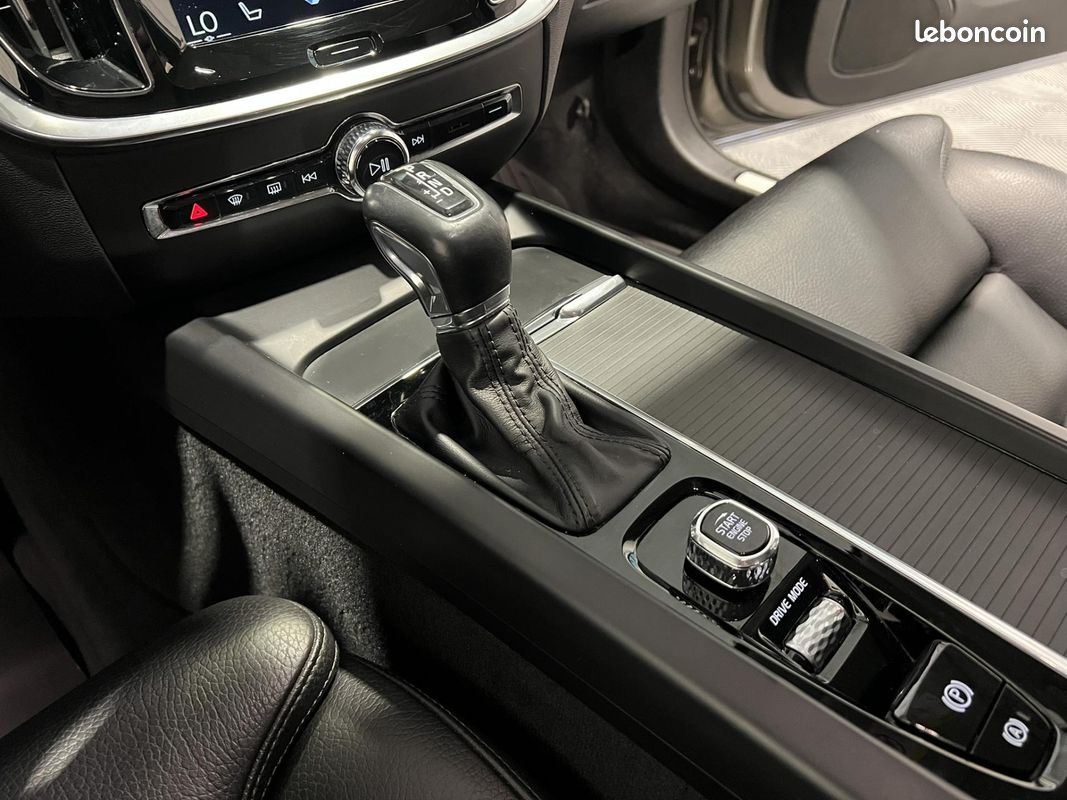 VOLVO V60 D4 190 ch Geartronic 8 Momentum (image 13)
