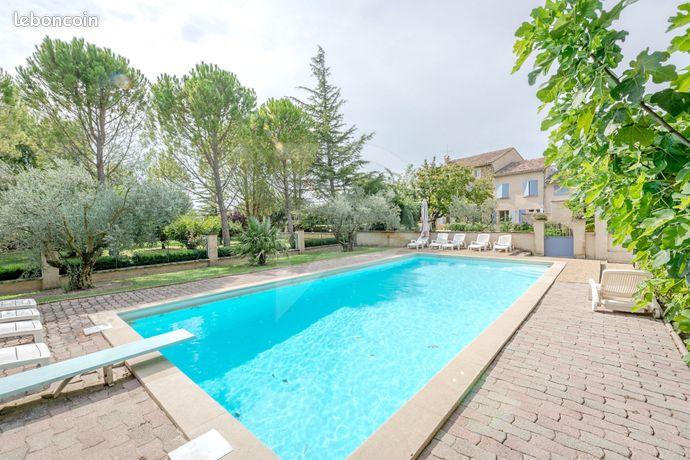 Mas 15 pièces 500 m²