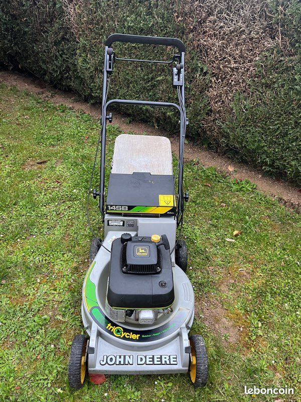 Tondeuse John deere (image 1)