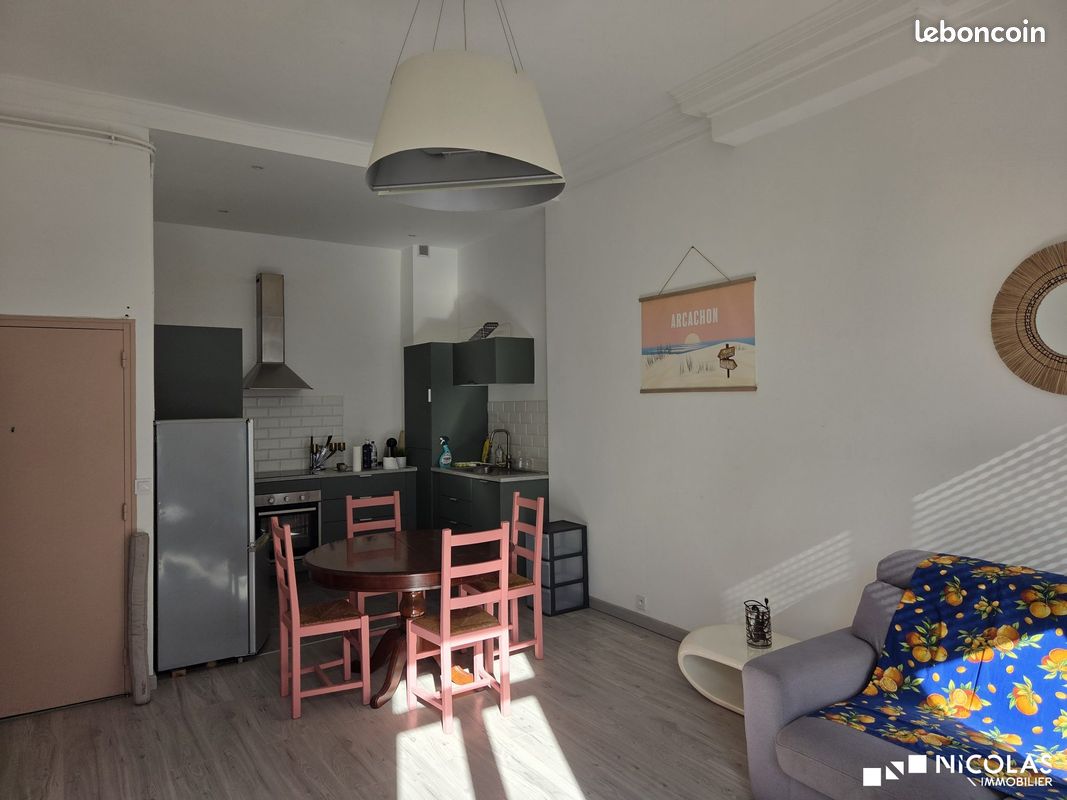 Appartement 2 pièces 45 m² · à Bordeaux · 45 m² · 980 €/mois