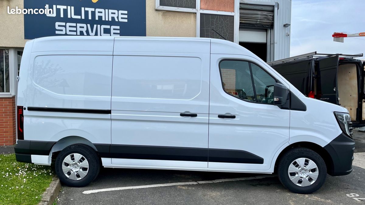 29 990 HT / Nissan interstar fourgon 3.3t l2h2 2.0 dci 130 cv bvm6 N-CONNECTA neuf / tva recuperable (image 2)