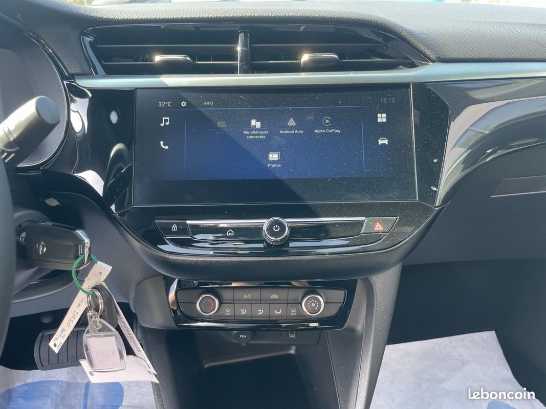 Opel Corsa (6) 1.2 Turbo Hybrid 110ch Automatiq Colour Edition (image 24)