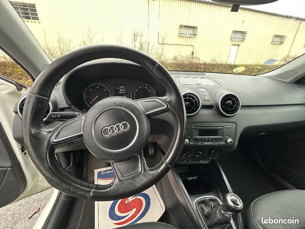 Audi A1 sportback 1.6 TDI 90 Attraction (image 8)