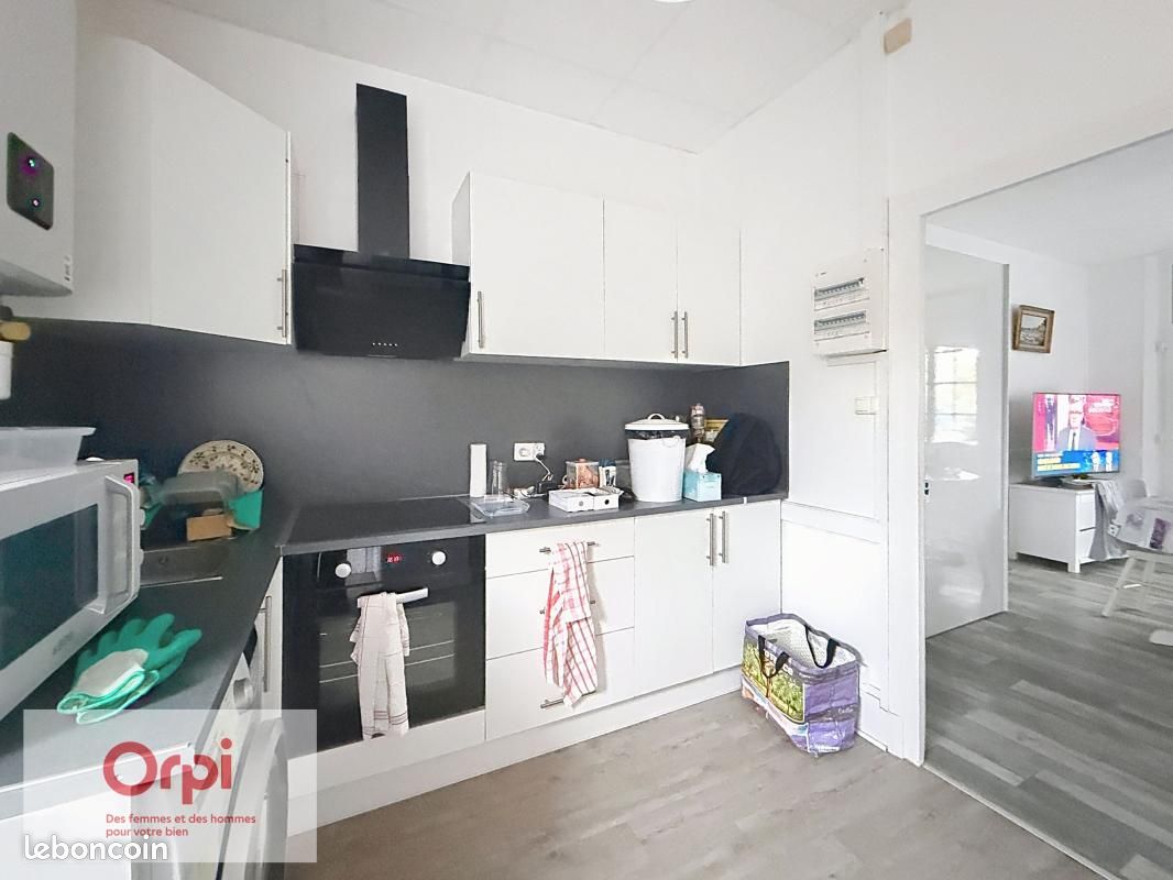 Appartement 3 pièces 47 m² · à Montluçon · 47 m² · 420 €/mois