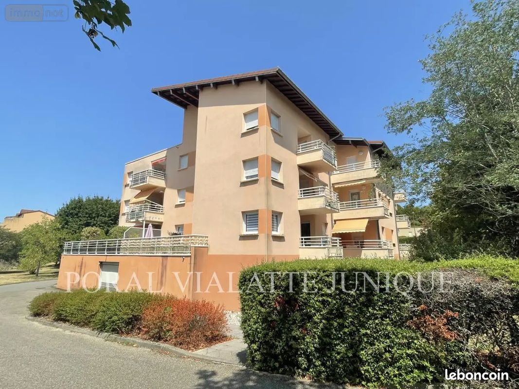 4 pièces 5897 m² · à Ambérieu-en-Bugey · 5 897 m² · 250 000 €