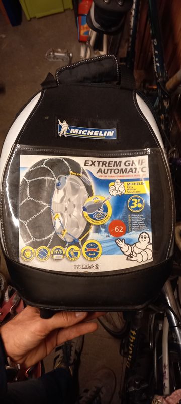 MICHELIN Chaines à neige Extrem Grip, Tension Automatique, N°130 :  : Auto et Moto