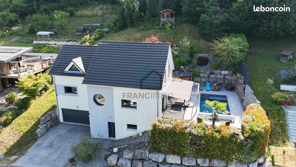 Maison 5 pièces 150 m² · à Saint-Hippolyte · 150 m² · 430 000 €
