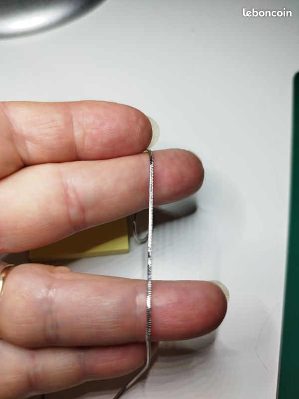 Collier (image 2)