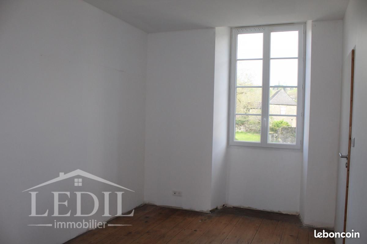 Maison 7 pièces 236 m² - Oloron-Sainte-Marie 64400 (image principale 3)
