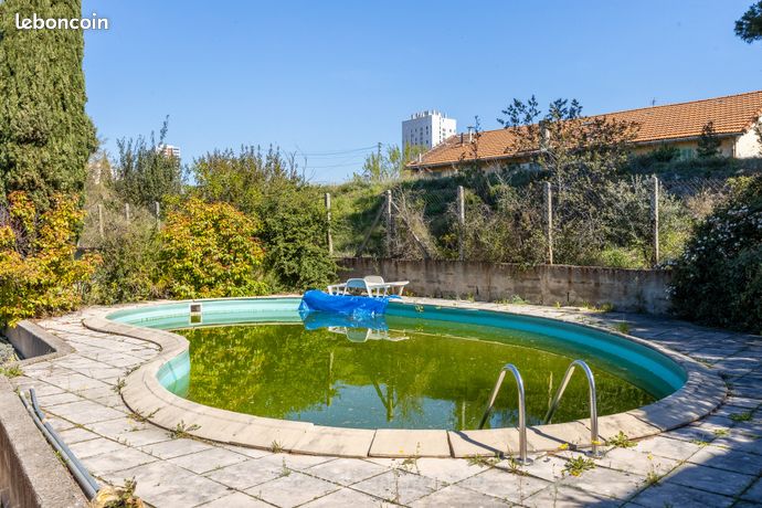 Propriété 5 pièces 250 m² — 11