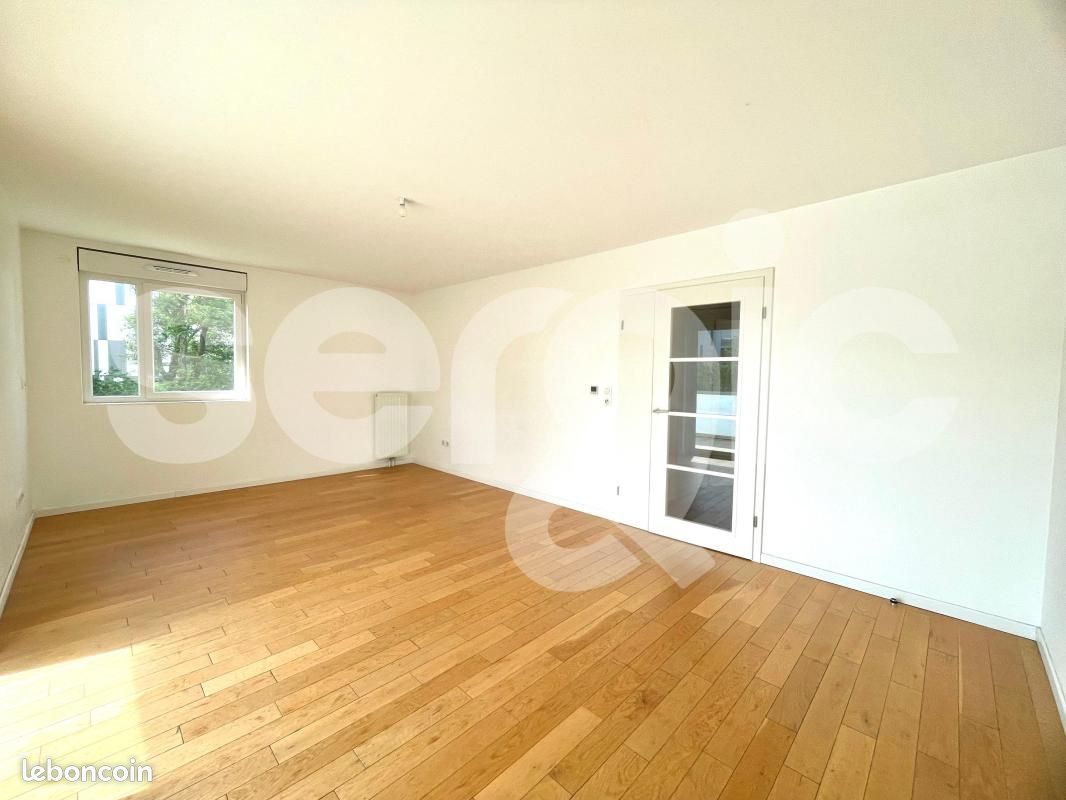 Appartement 4 pièces 92 m² · à Saint-Nicolas · 92 m² · 884 €