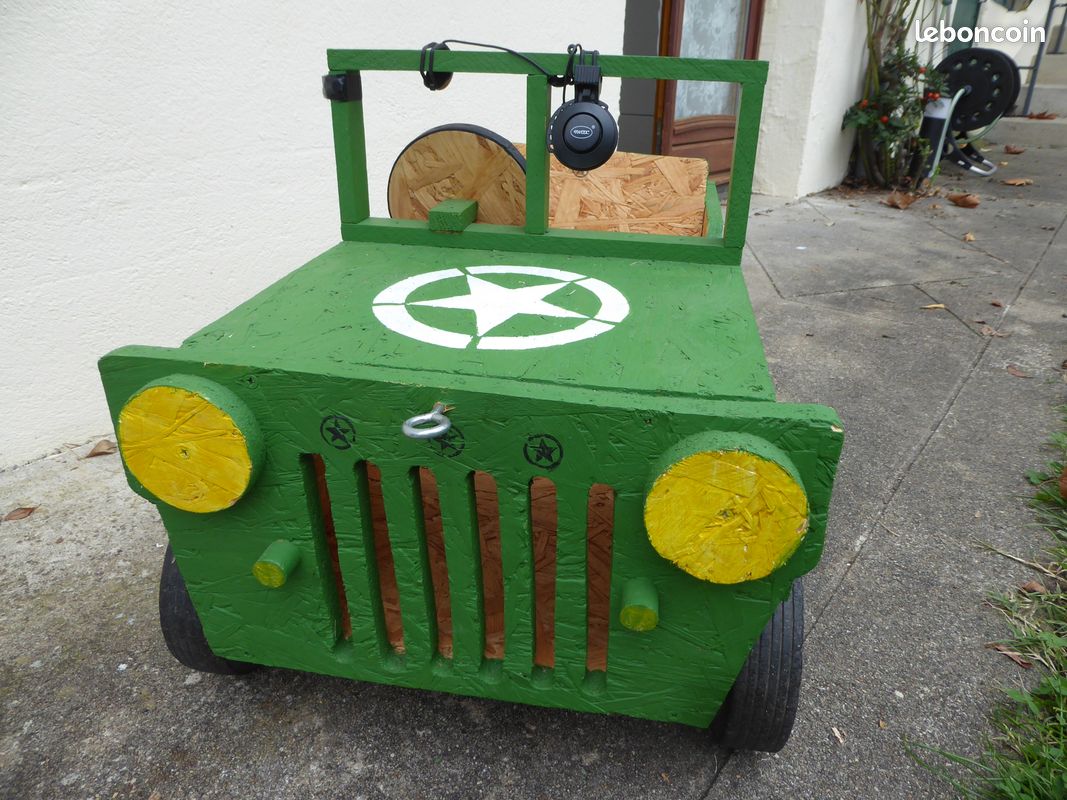 Voiture jouet sans pédales style jeep D Day pour enfant (image 2)