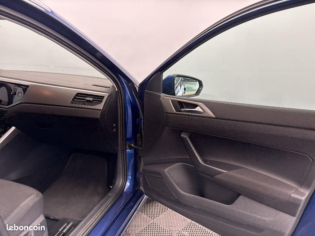 Volkswagen Polo 1.0 TSI 95 S&S BVM5 Connect (image 20)