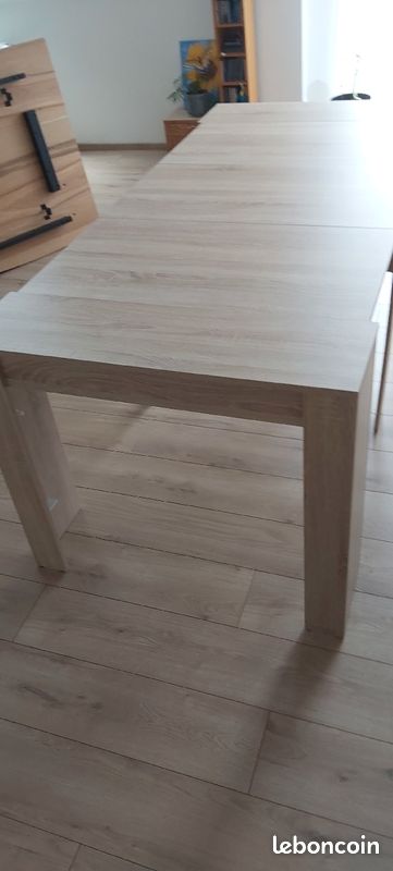 Vend table de salle à manger (image 1)