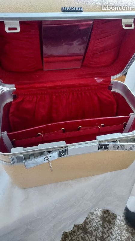 Bagage vintage à main (image 2)
