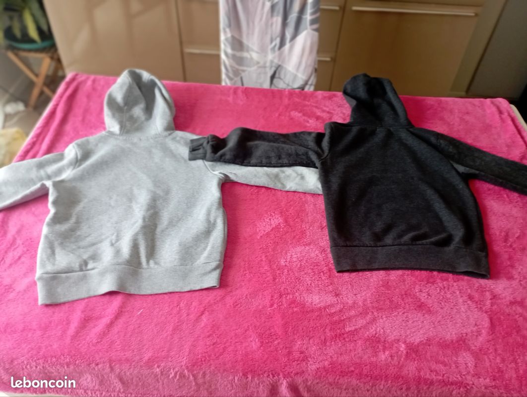 Lot 2 sweat à capuche gris marques diverses 10 ans 5 (image 3)