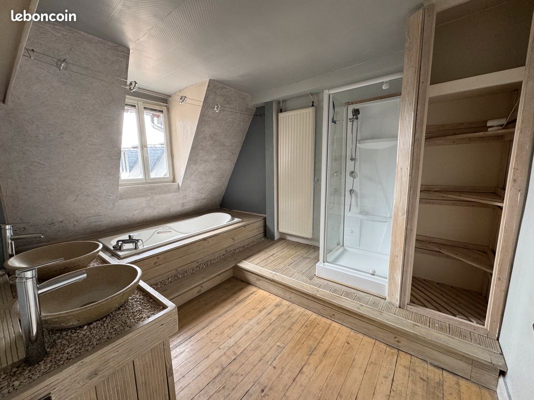 Appartement 4 pièces 100 m² · à Metz · 100 m² · 1 000 €/mois