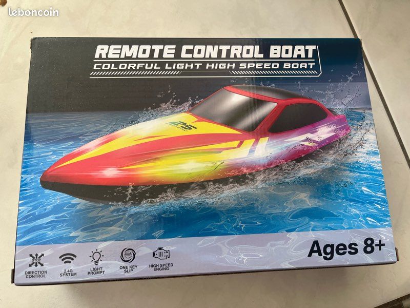 Bateau Telecommandé Enfant, 2,4GHz Bateau Teleguide Electrique avec