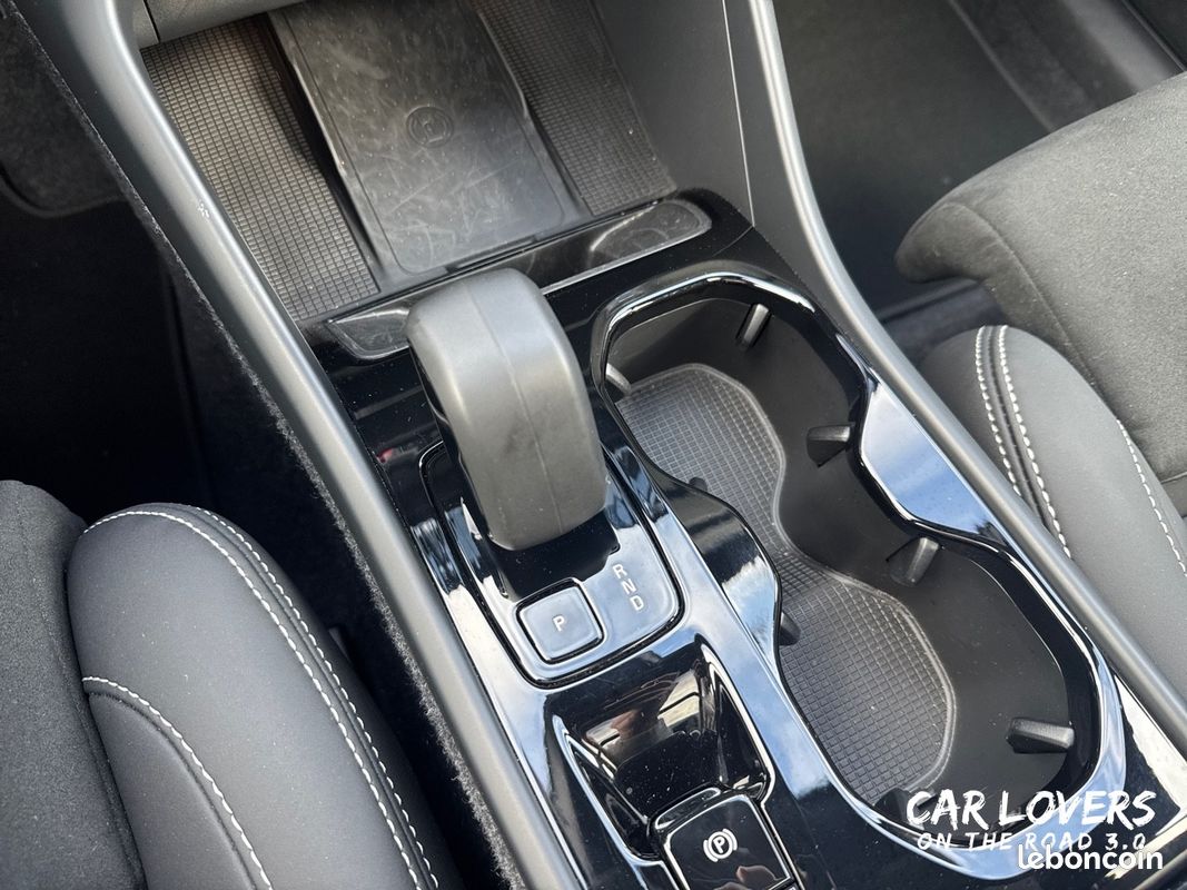 VOLVO XC40 B3 163 ch DCT7 Ultra (image 22)