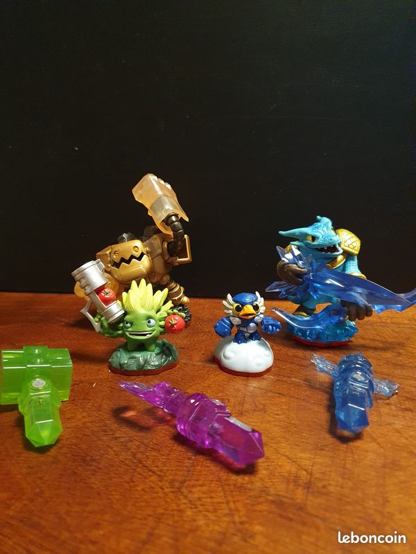 Activision Skylanders Trap Team Trap Masters and Supercharger and A