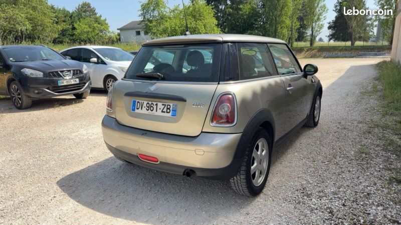 Mini Cooper One 1.4i 95Ch (image 2)
