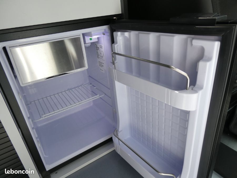 Renault Trafic VAN ANTILOPE Aménagé NV FLEX 5 CONFORT 2.0 DCi 150 EAG9 L1 5PL Attel+Pte Vélo Disp... (image 7)