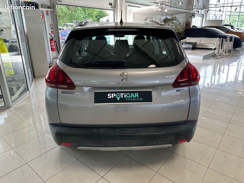 Peugeot 2008 1.2 PureTech 82ch Allure (image 5)