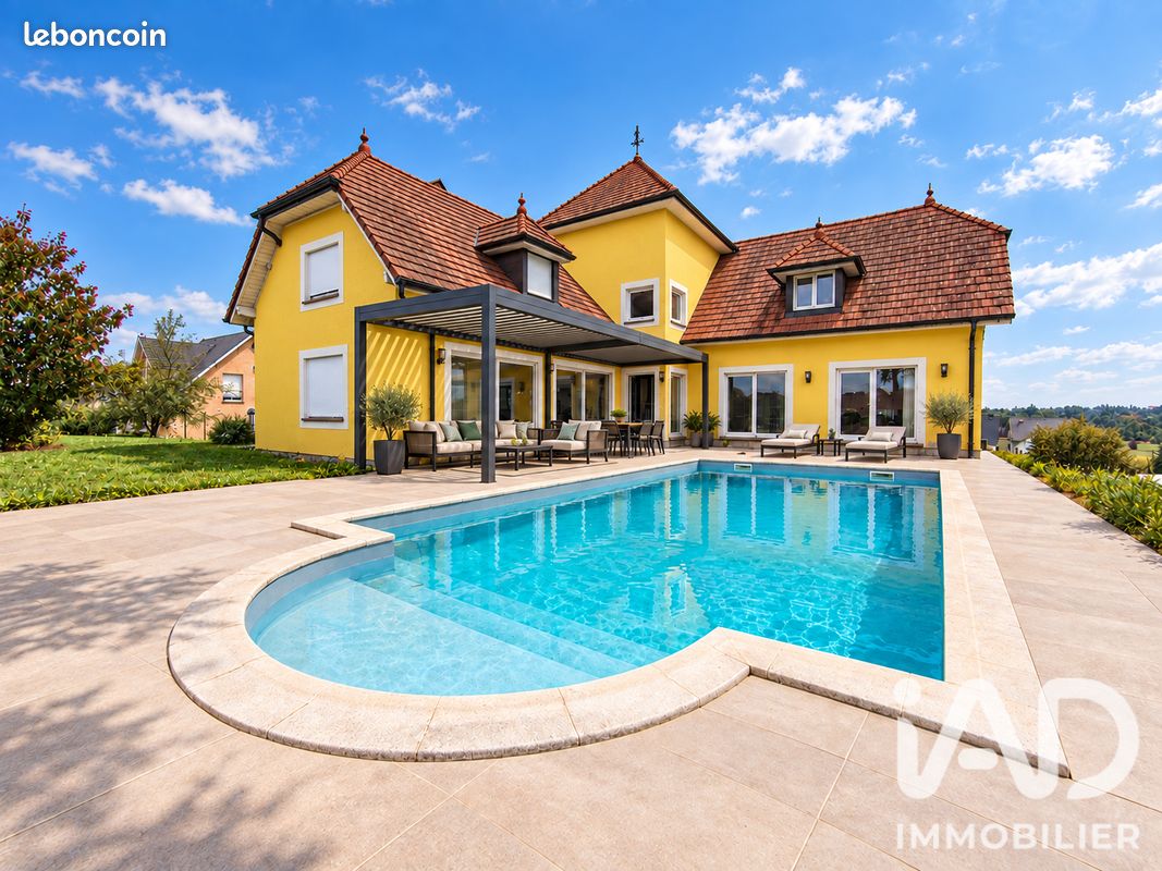 Maison 14 pièces 340 m² · à Cunelières · 340 m² · 459 000 €