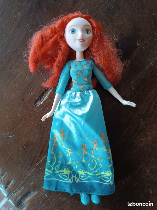 Poupée Disney princesse Rebelle Jeux Jouets