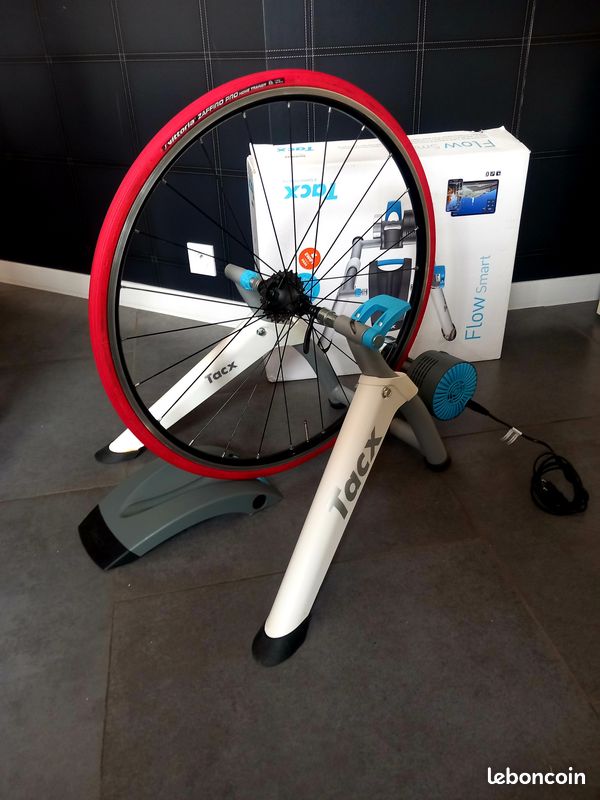 Tacx Flow Roue Home Trainer Tacx Home Trainer Velo Connecté TACX