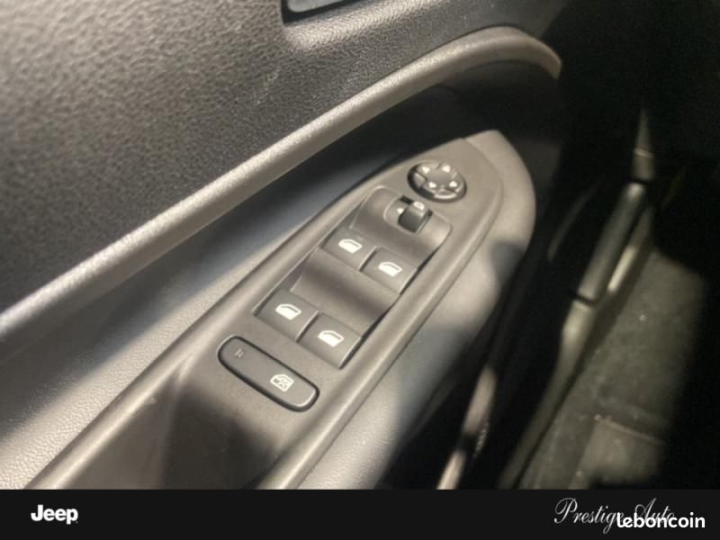 Jeep Avenger 1.2 Turbo T3 100ch Altitude (image 28)