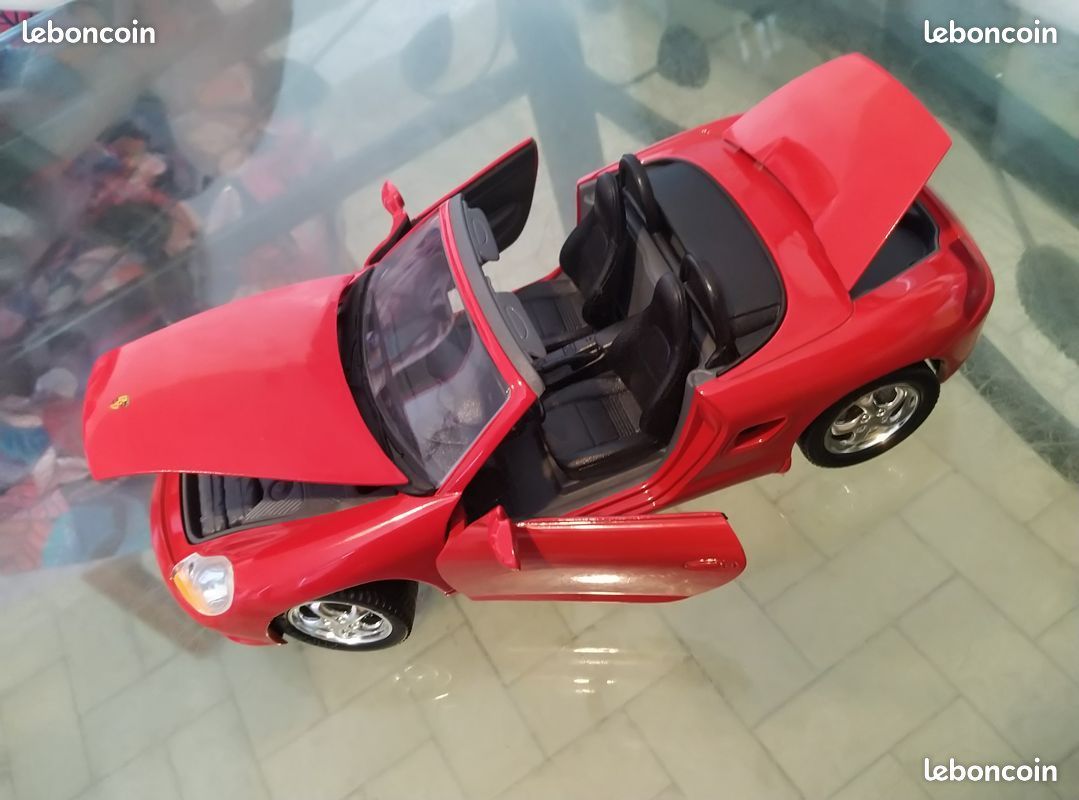 Portière Droite Miniature Solido Porsche Boxster 1998 échelle 1/18 - Pièce Détachée Occasion