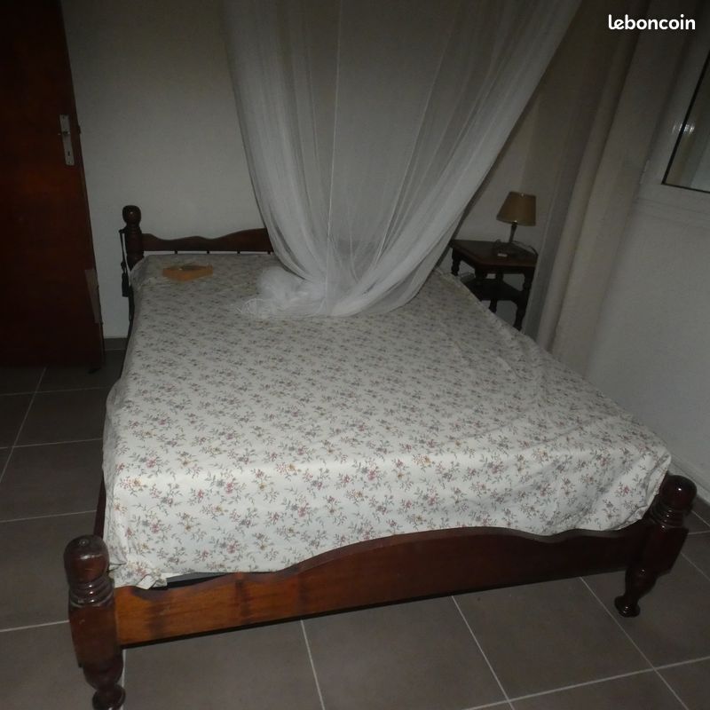 Petit lit 2 places style colonial (image 1)