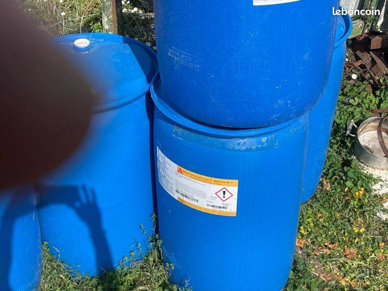 Tonneau en plastique (image 4)