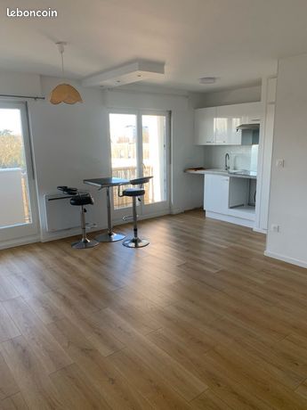 Beau F2- Angle Rte de Lyon/Rue Vincent Scotto ILLKIRCH. 45m