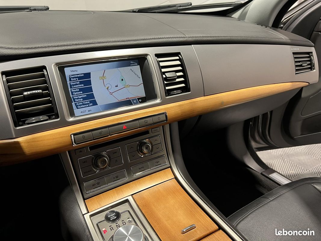 JAGUAR XF 2.7 D V6 Bi-Turbo - BVA Luxe (image 11)