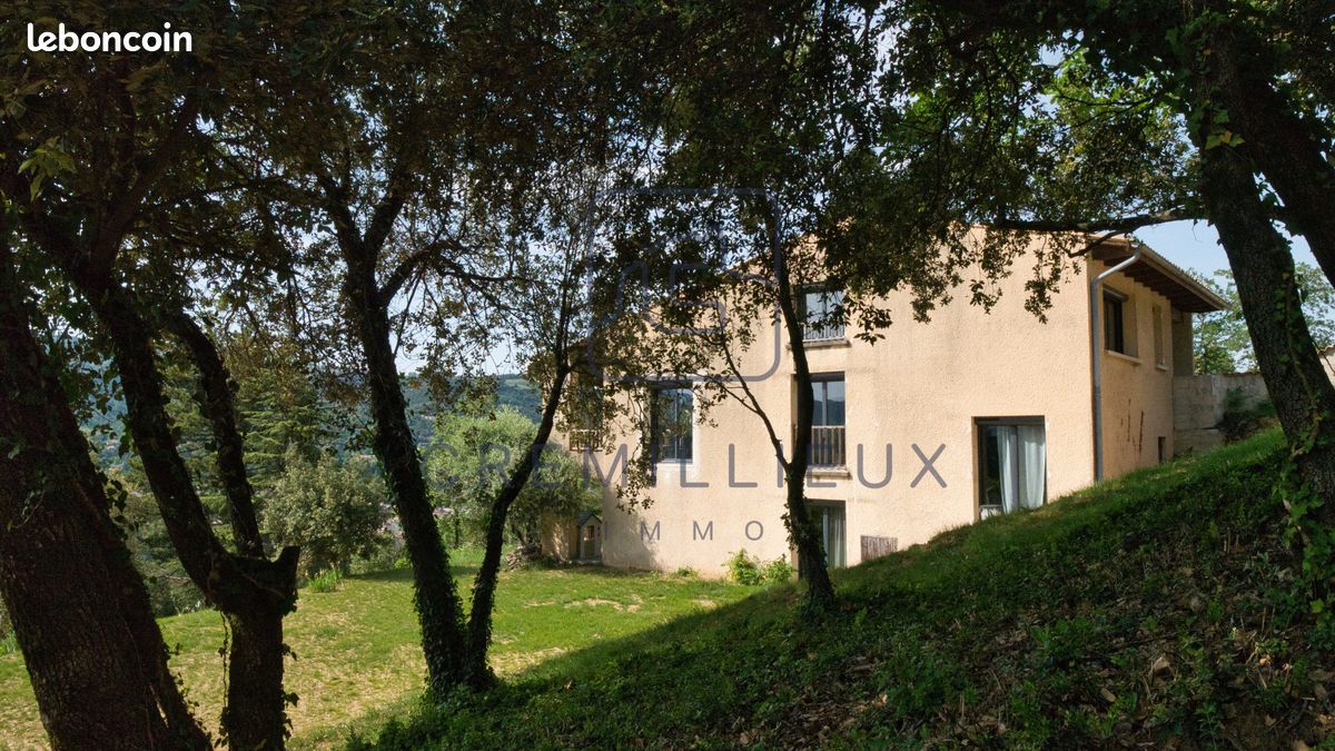 Maison 8 pièces 285 m² · à Saint-Péray · 285 m² · 949 000 €