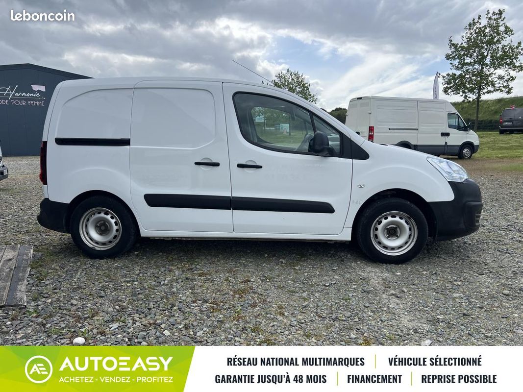 Citroën Berlingo II 1.6 BlueHDi 75ch CLUB / Climatisation / isotherme / Garantie 6 mois (image 3)