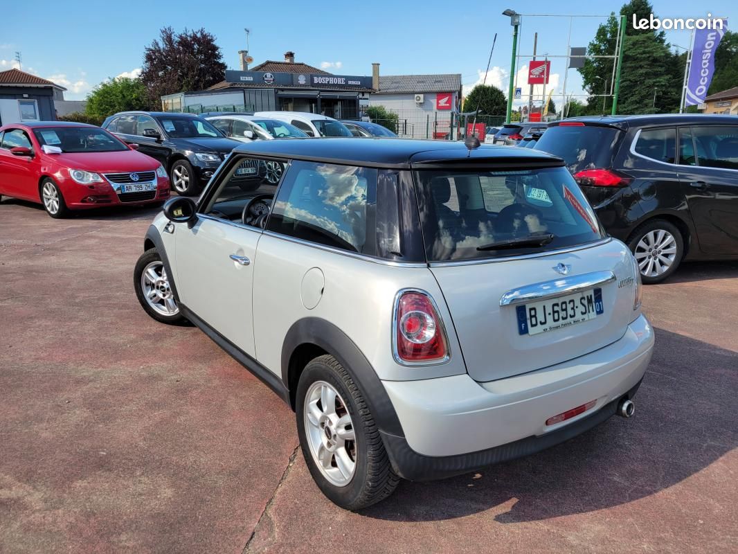 Mini COOPER D (image 3)