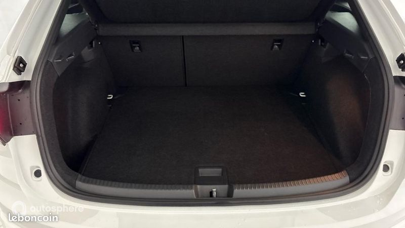 Volkswagen Taigo 1.0 TSI 110ch R-Line DSG7 (image 14)