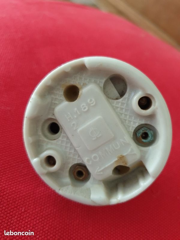 Interrupteur électrique ancien en porcelaine (image 2)