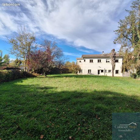 Immeuble 238 m² Espiet
