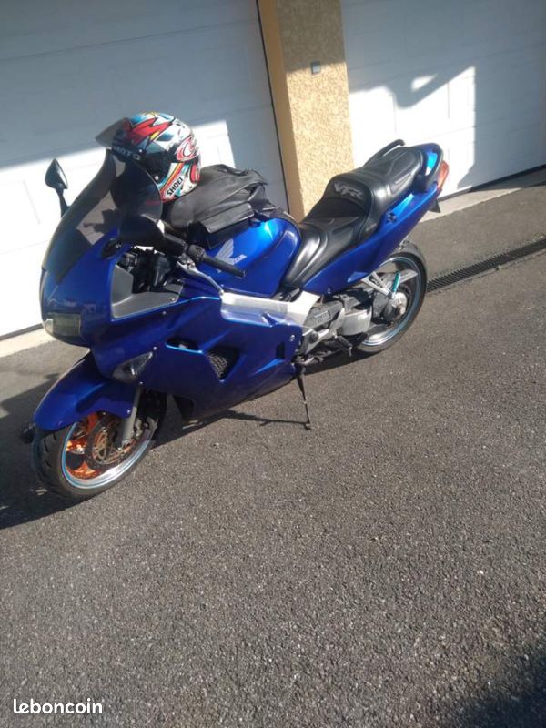 800 vfr (image 1)