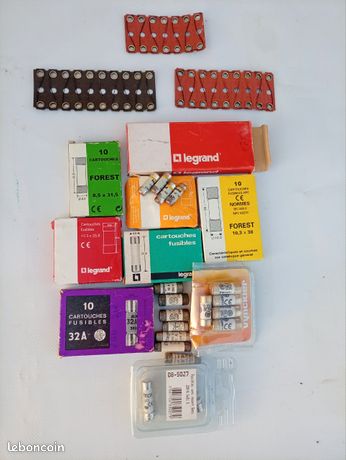 Boîte De 10 Fusibles LEGRAND 10A 500V - 10x38 Mm, Neuf Sous Blister