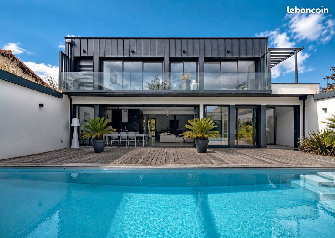 Maison 5 pièces 260 m² · à Toulouse · 260 m² · 1 380 000 €