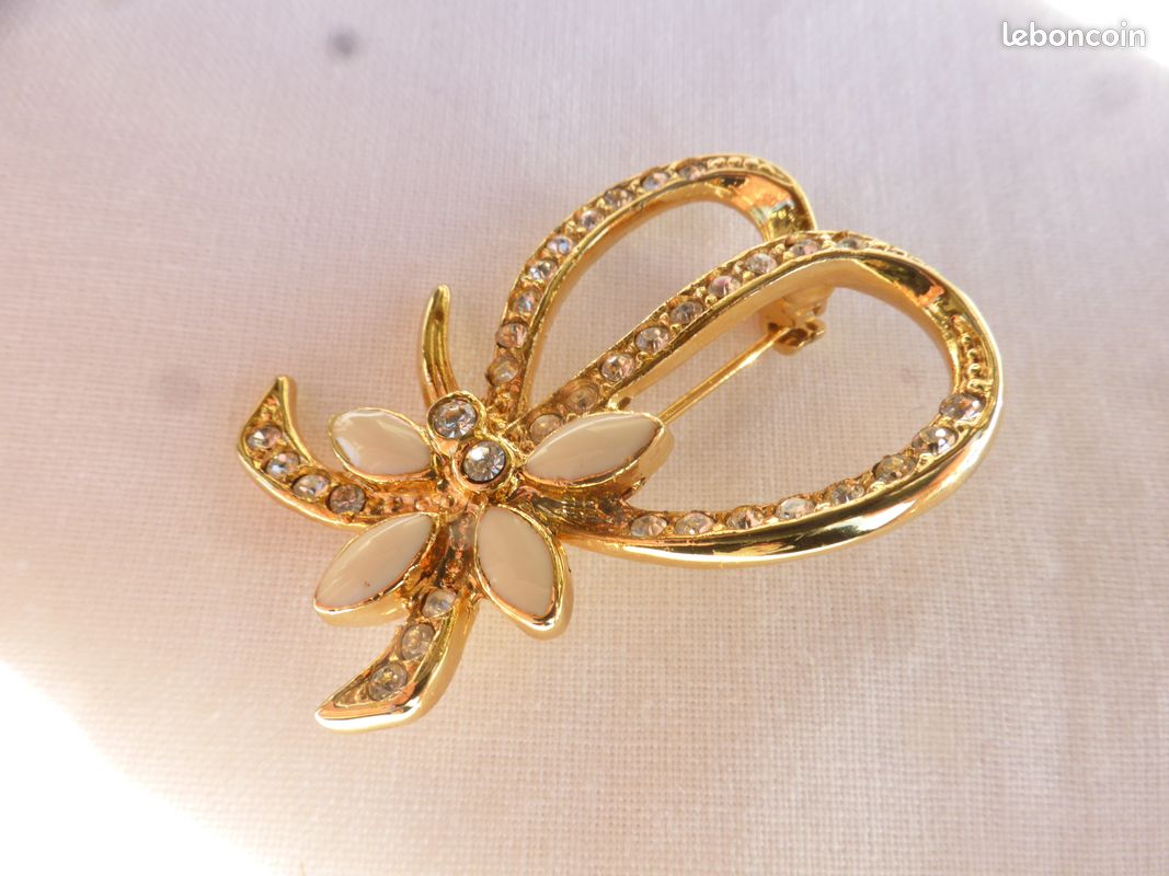 Broche (image 3)